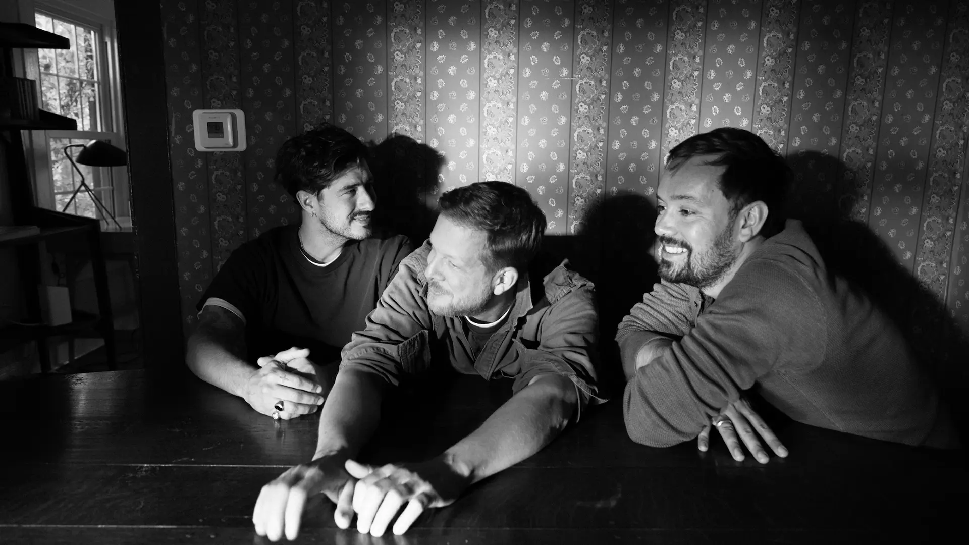 MUMFORD & SONS